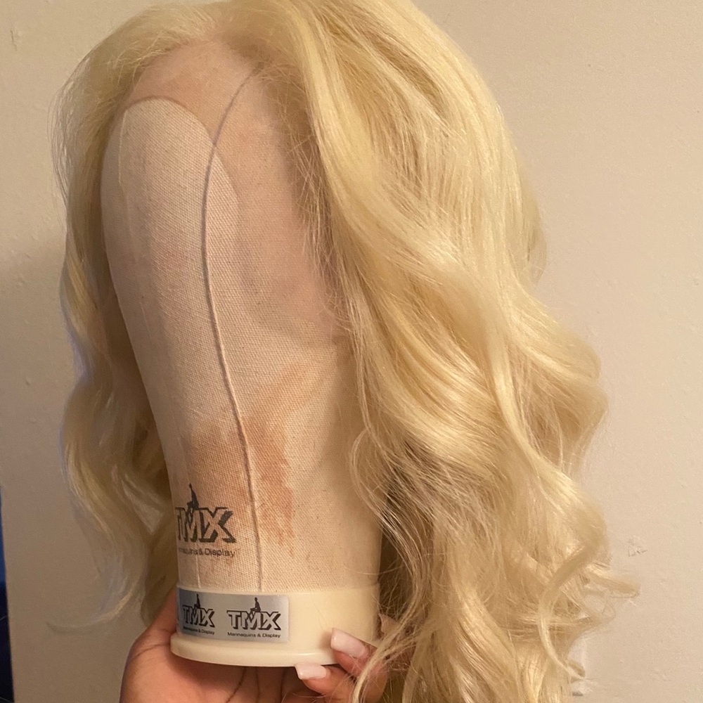Blonde wig